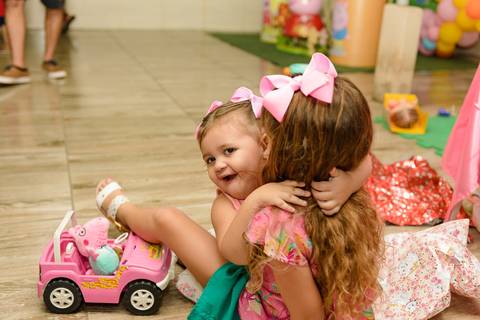 Aniversário Infantil  Laura 2 Anos  Evento Realizado CARAMELADA FESTA EM CASA BARRA MANSA - RJ'