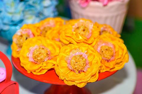 Aniversário Infantil  Laura 2 Anos  Evento Realizado CARAMELADA FESTA EM CASA BARRA MANSA - RJ'