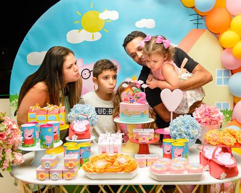 Aniversário Infantil  Laura 2 Anos  Evento Realizado CARAMELADA FESTA EM CASA BARRA MANSA - RJ'