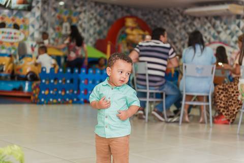 Aniversario infantil Arthur 1 ano Caramelada Festas Barra Mansa - RJ'
