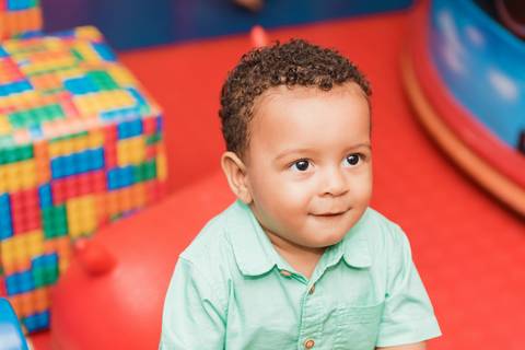 Aniversario infantil Arthur 1 ano Caramelada Festas Barra Mansa - RJ'