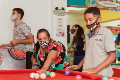 Aniversario infantil Arthur 1 ano Caramelada Festas Barra Mansa - RJ'