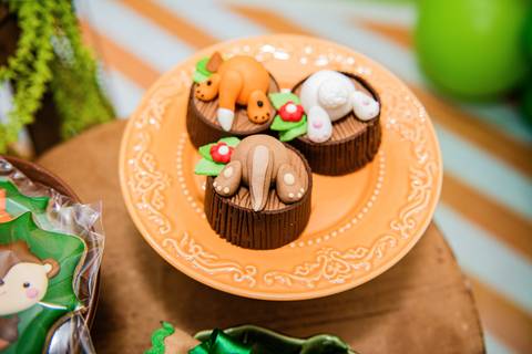 Aniversario infantil Arthur 1 ano Caramelada Festas Barra Mansa - RJ'