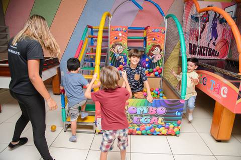 Smash the cake volta redonda barra mansa Fotografia Fotografo Festa Infantil 1 mamae papai ensaio aniversario  bebe tictac festa salao'