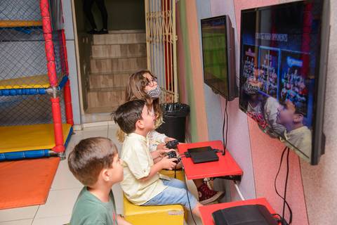 Smash the cake volta redonda barra mansa Fotografia Fotografo Festa Infantil 1 mamae papai ensaio aniversario  bebe tictac festa salao'