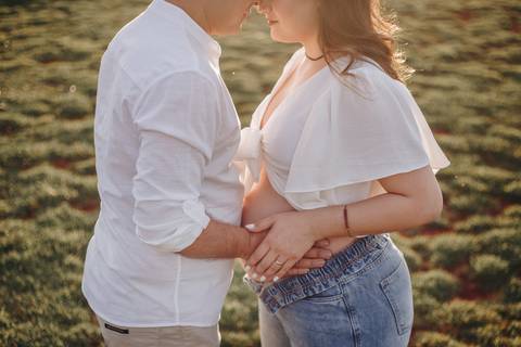 Ensaio de gestante no campo '