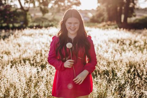 Inspiração de retrato feminino no campo '