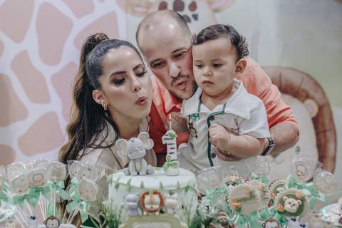 Festa de 1 ano com decoração de safari '