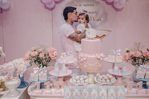 Aniversario de 1 ano com tema de perola'