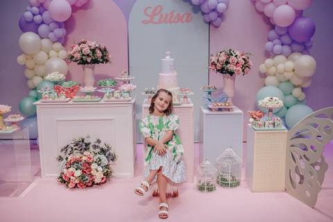 Aniversário de 7 anos com tema de jardim'