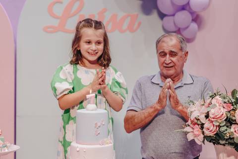 Aniversário de 7 anos com tema de jardim'