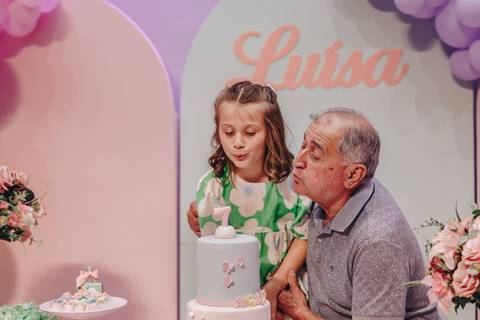 Aniversário de 7 anos com tema de jardim'