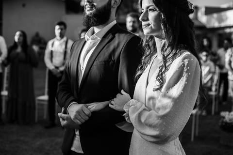 Foto detalhista dos noivos'