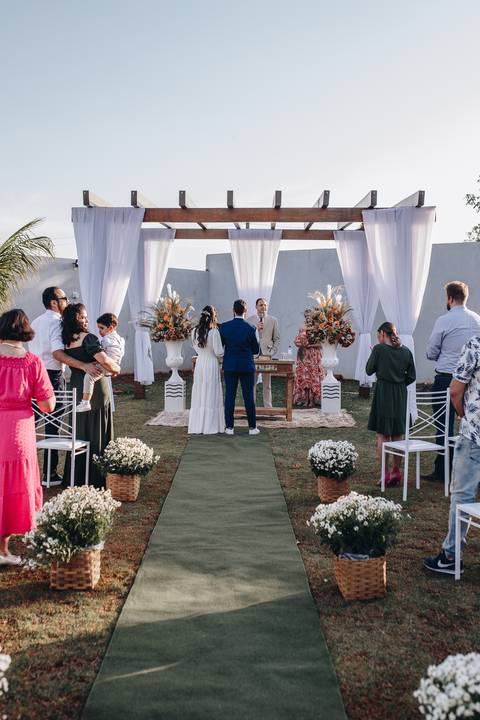 Casamento intimista ao ar livre'