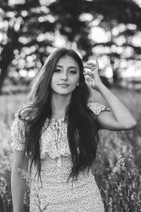 Ensaio feminino no campo '