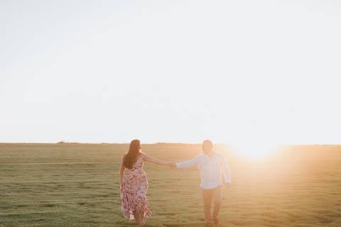 Ensaio de casal no campo '