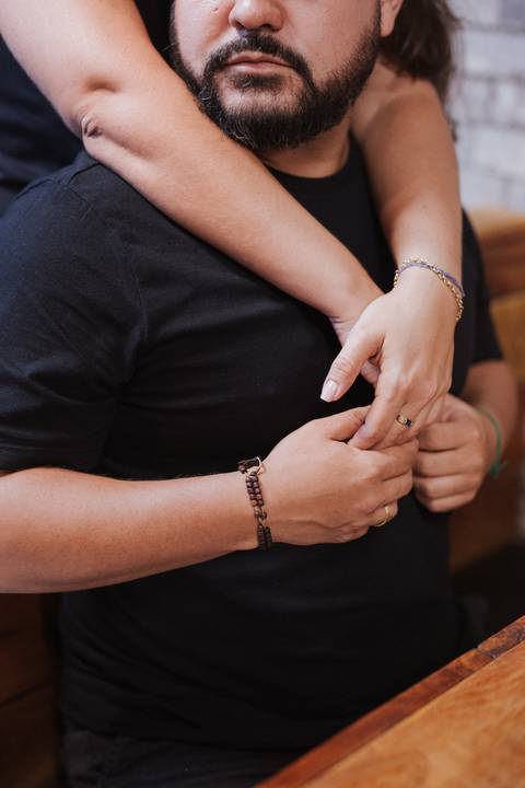 Inspiração de ensaio pré wedding no bar'