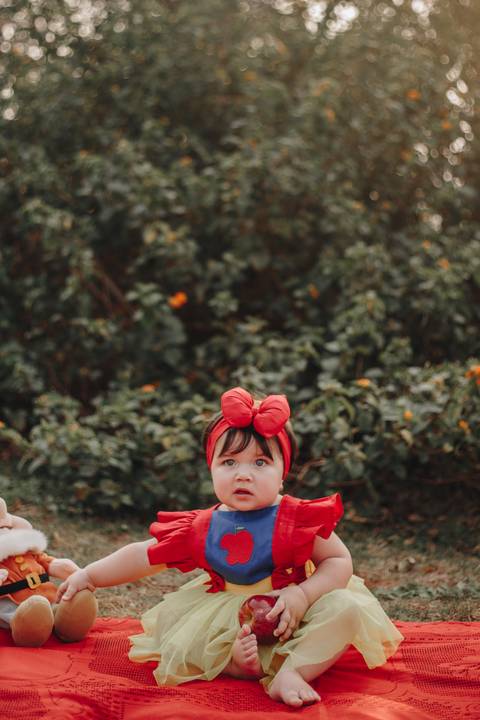 Smash Cake com tema da branca de neve'