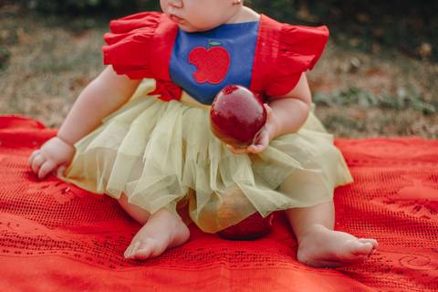 Smash Cake com tema da branca de neve'