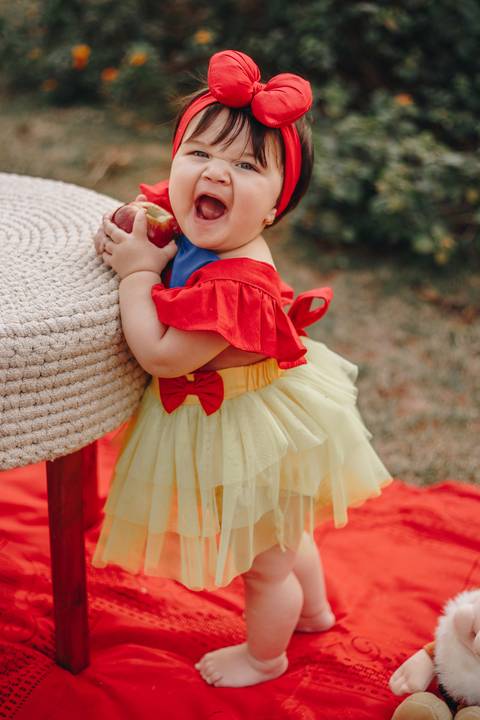 Smash Cake com tema da branca de neve'