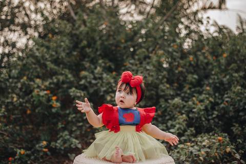 Smash Cake com tema da branca de neve'