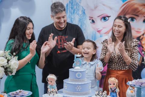 Aniversário de 5 anos com tema de frozen'