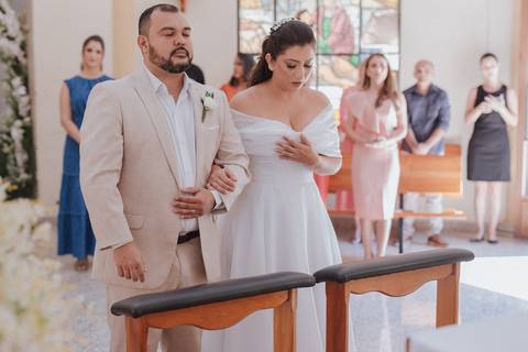  Cerimonia intimista na igreja '