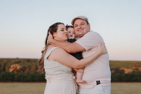 Ensaio em família no campo'