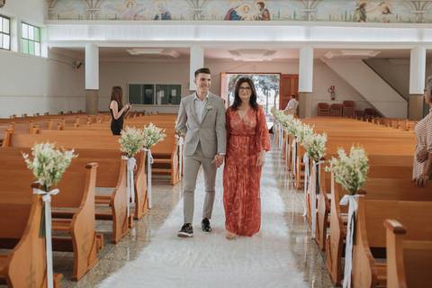 casamento minimalista na igreja'