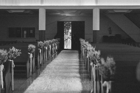 casamento minimalista na igreja'