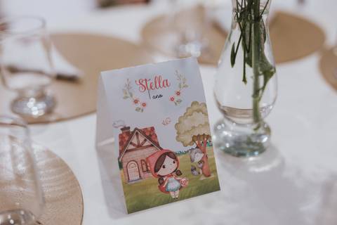 Aniversário infantil com tema da chapeuzinho vermelho'