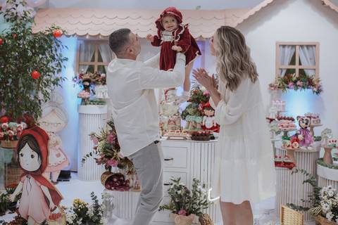 Aniversário infantil com tema da chapeuzinho vermelho'