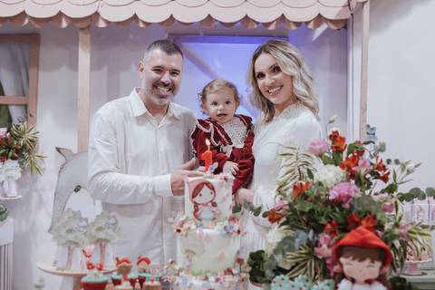 Aniversário infantil com tema da chapeuzinho vermelho'
