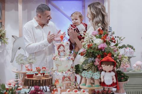 Aniversário infantil com tema da chapeuzinho vermelho'