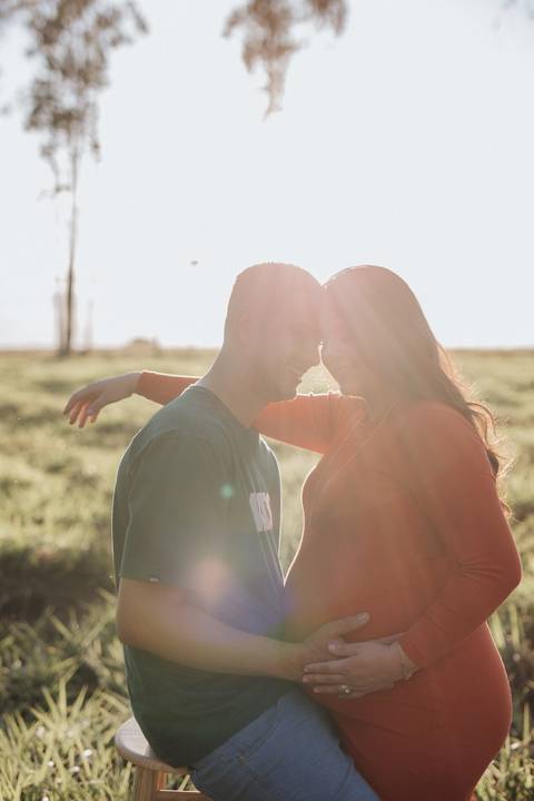 Ensaio de gestante no campo '