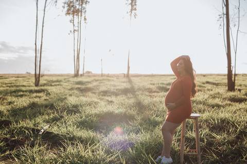 Ensaio de gestante no campo '