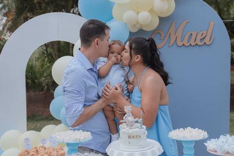 Aniversário infantil com tema do ursinho aviador'