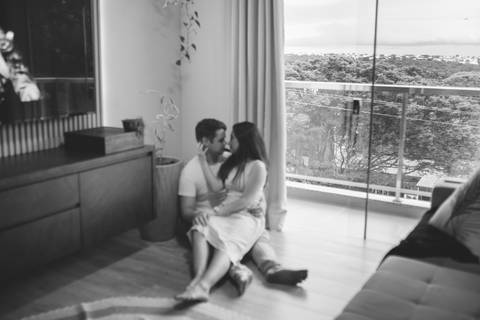 Ensaio de casal em casa'