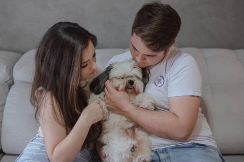 Ensaio de casal em casa'