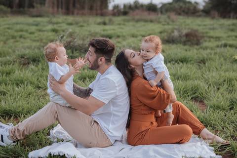 ensaio em família no campo'