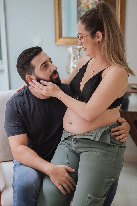 Ensaio de gestante em casa'