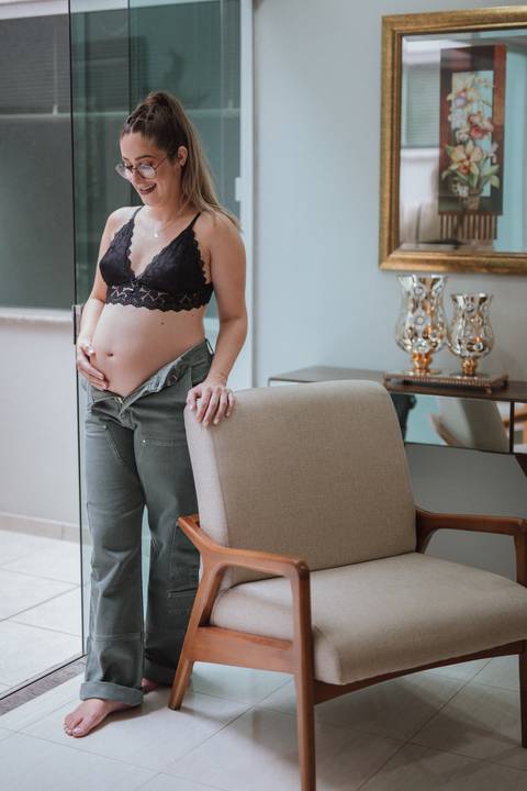 Ensaio de gestante em casa'