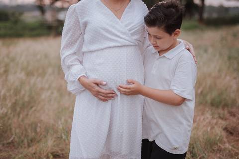 inspiração de ensaio de gestante no campo'