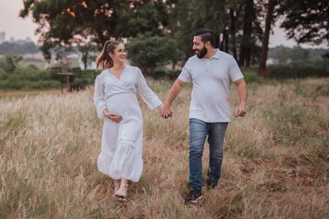 inspiração de ensaio de gestante no campo'