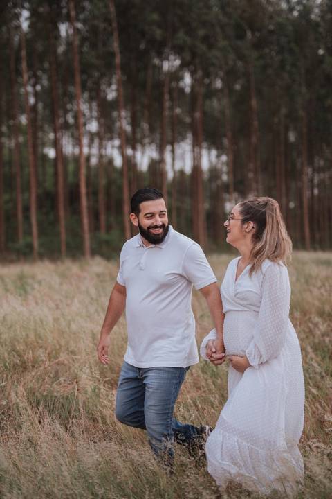 inspiração de ensaio de gestante no campo'