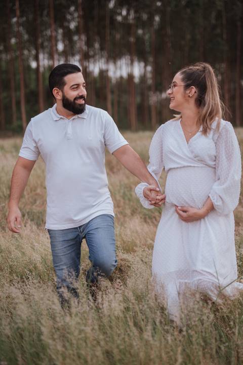 inspiração de ensaio de gestante no campo'