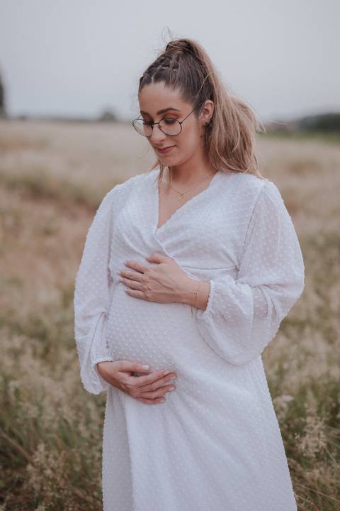 inspiração de ensaio de gestante no campo'