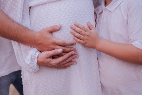 inspiração de ensaio de gestante no campo'