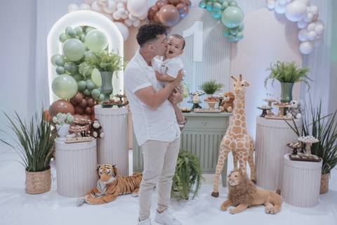 Aniversário infantil com tema de Safari'