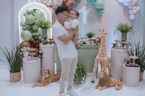 Aniversário infantil com tema de Safari'